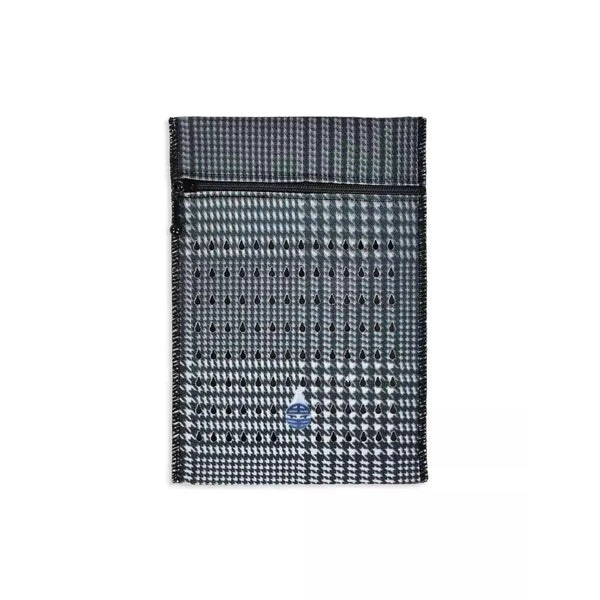 Insulin cooler travel case for pens and vials, Dia-Cool ADULTS by Kaio-Dia, black and white patterned.