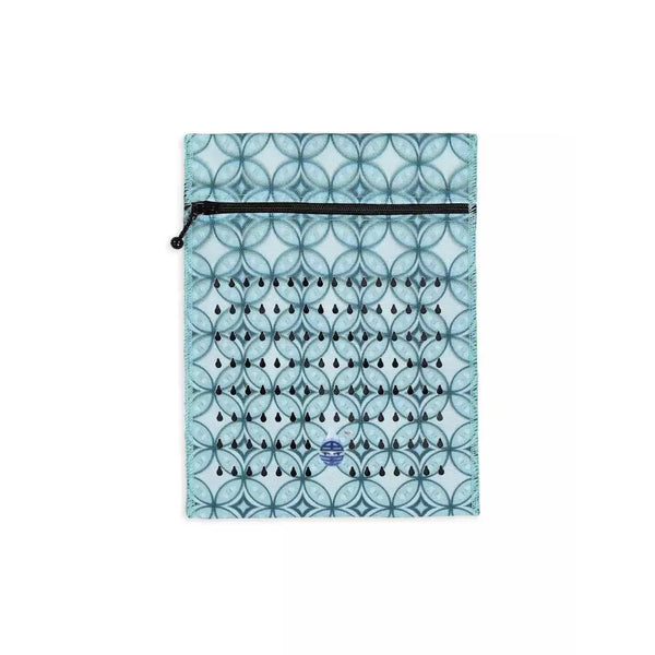 Insulin cooling wallet for 4 pens or 8 vials in blue pattern, Dia-Cool Adults, portable diabetes accessory.