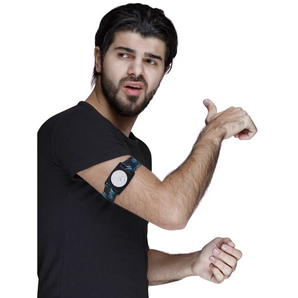 Sinocare iCan i3 Armband - Dia-Style worn on arm, secure fit for CGM users during activities.