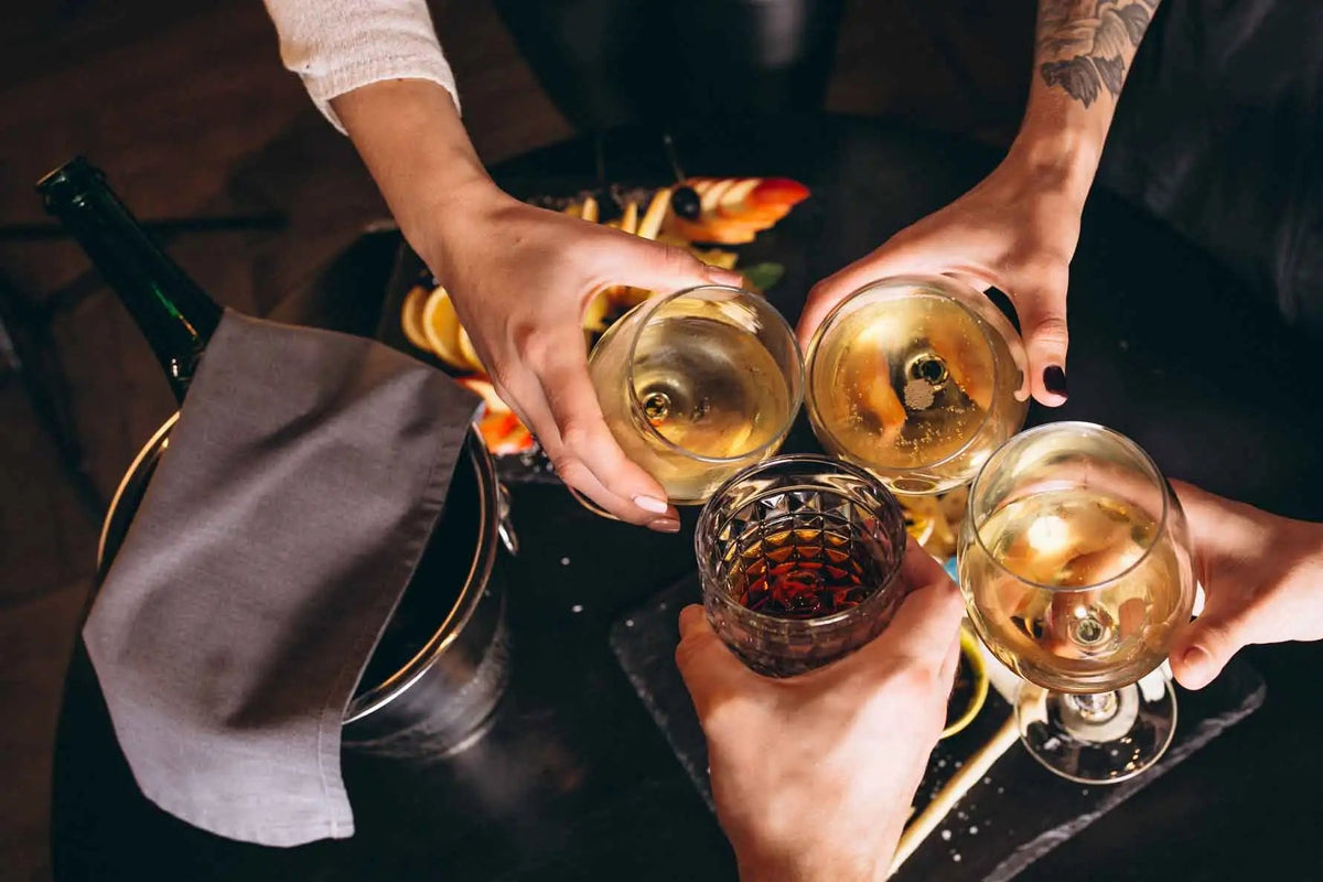 What You Need to Know About Drinking Alcohol With Type 1 Diabetes