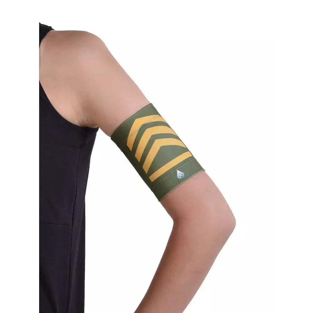 Blood glucose monitor armband for sensor and pod protection, elastic and slip-resistant, fashionable design.